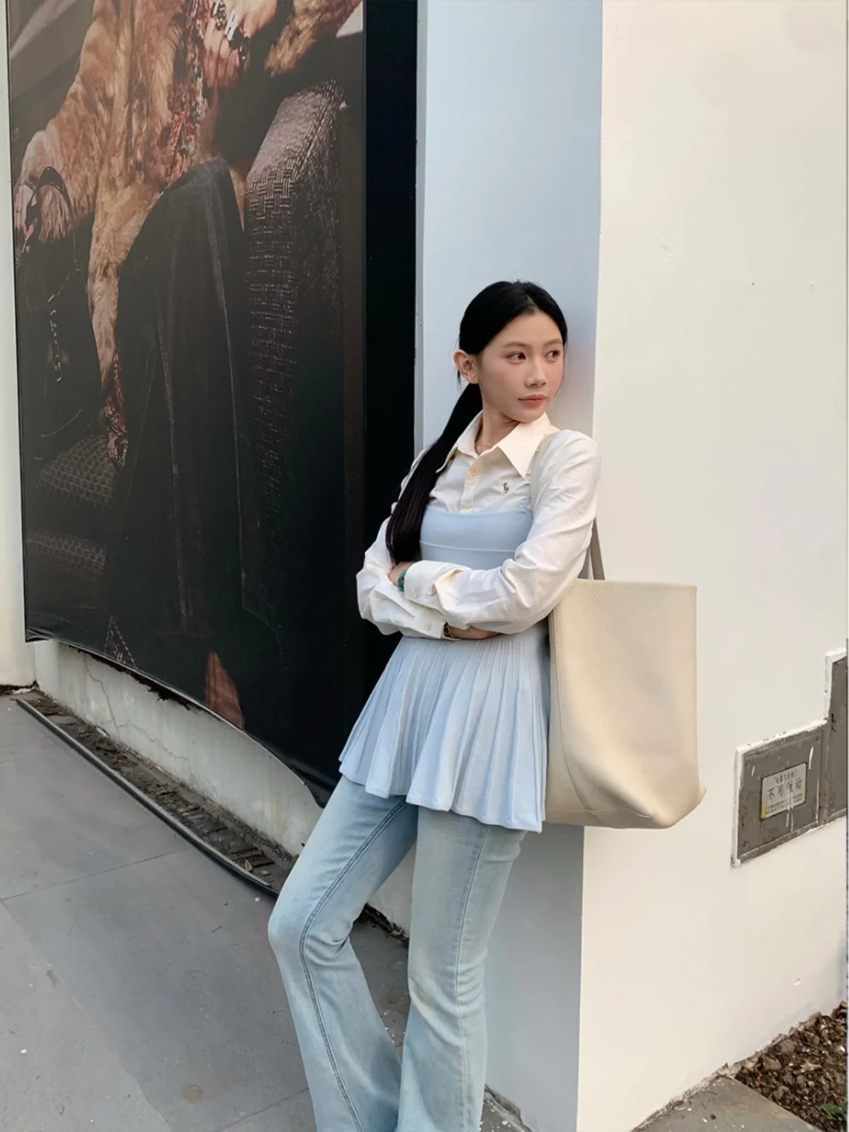 春夏用エレガントなキャミソールドレス【無地・フィット感あり・ノースリーブ・ミニ丈】