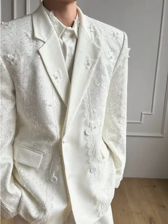 立体的な蝶の花レース刺繍入りジャケット【ゆったりしたデザイン・演出用】