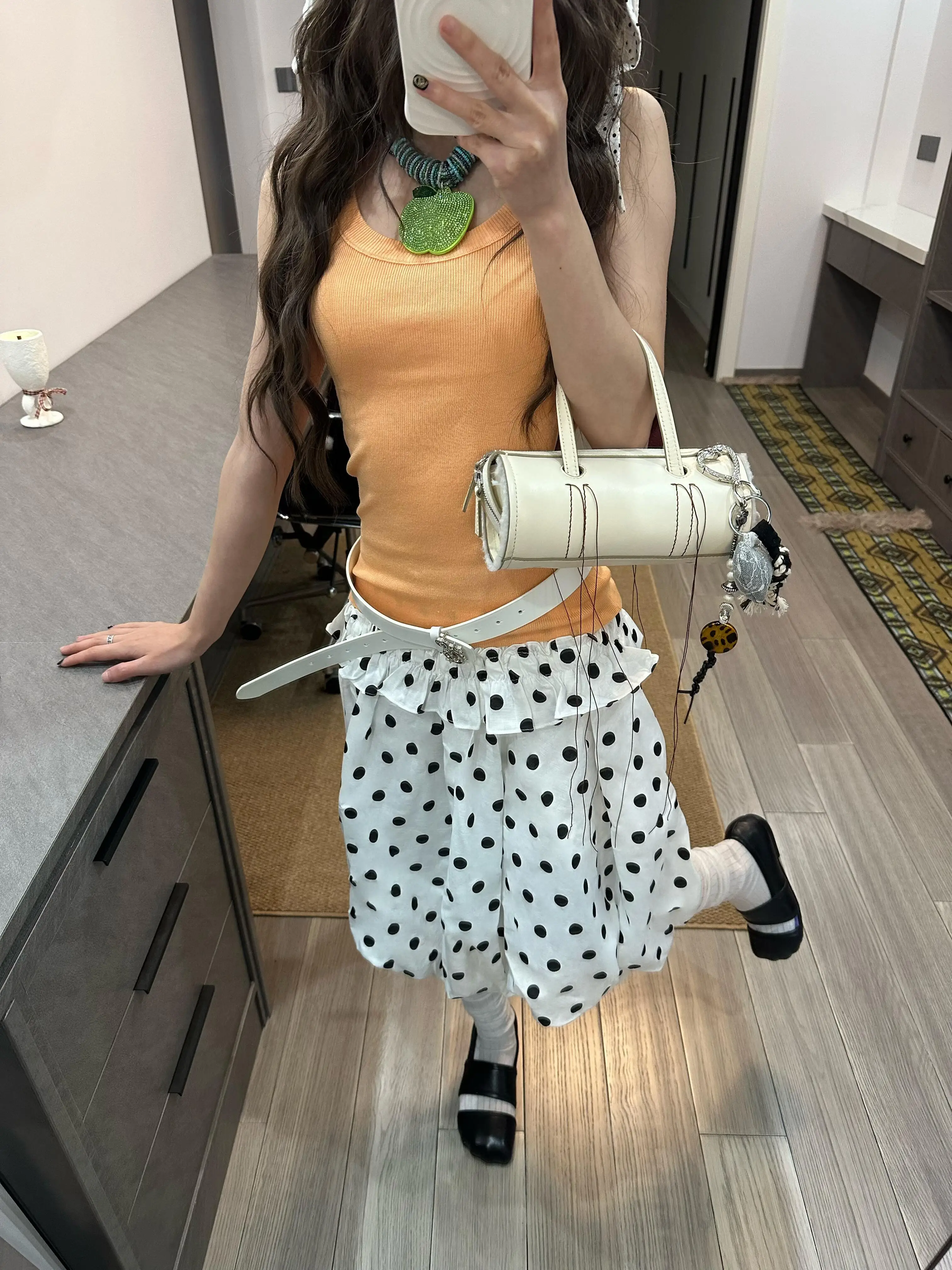ぽっちゃり体型の女性にぴったりな夏のスカートは、どう選ぶ？