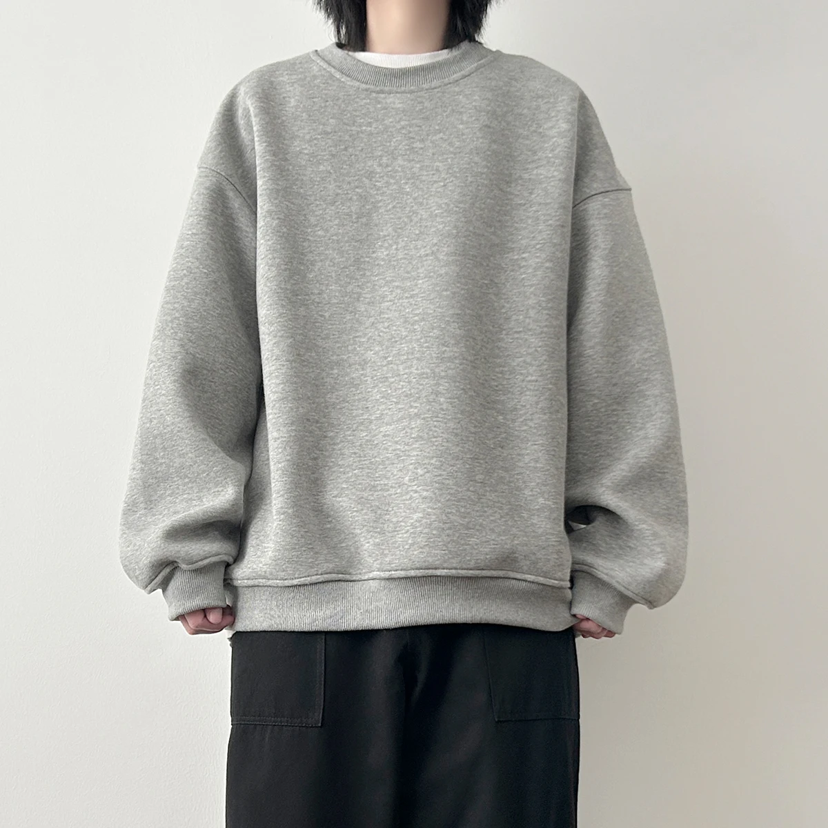 春コーデ レディース 完全ガイド｜タイトフィットショートタンクトップの選び方とスタイル活用法