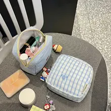 リボンデザインのミニ化粧ポーチ【おしゃれで持ち運び便利・小物収納用】