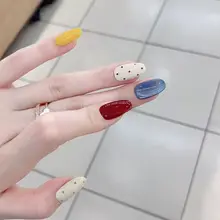 ドットデザインのネイルアート【手描き・ショートタイプ・ハイエンド】
