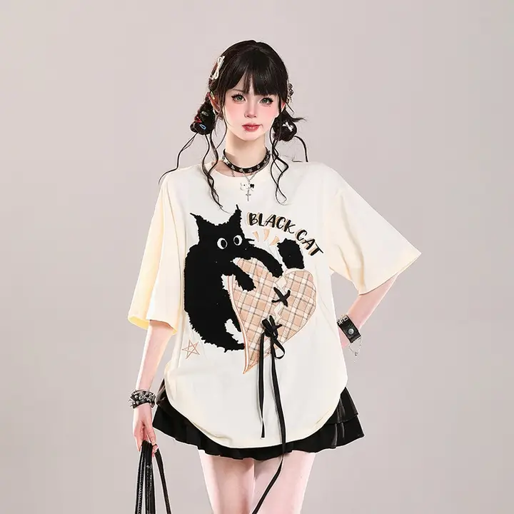 かわいいカートゥーンプリントの夏用半袖Tシャツ【ルーズフィット・デザイン性抜群】