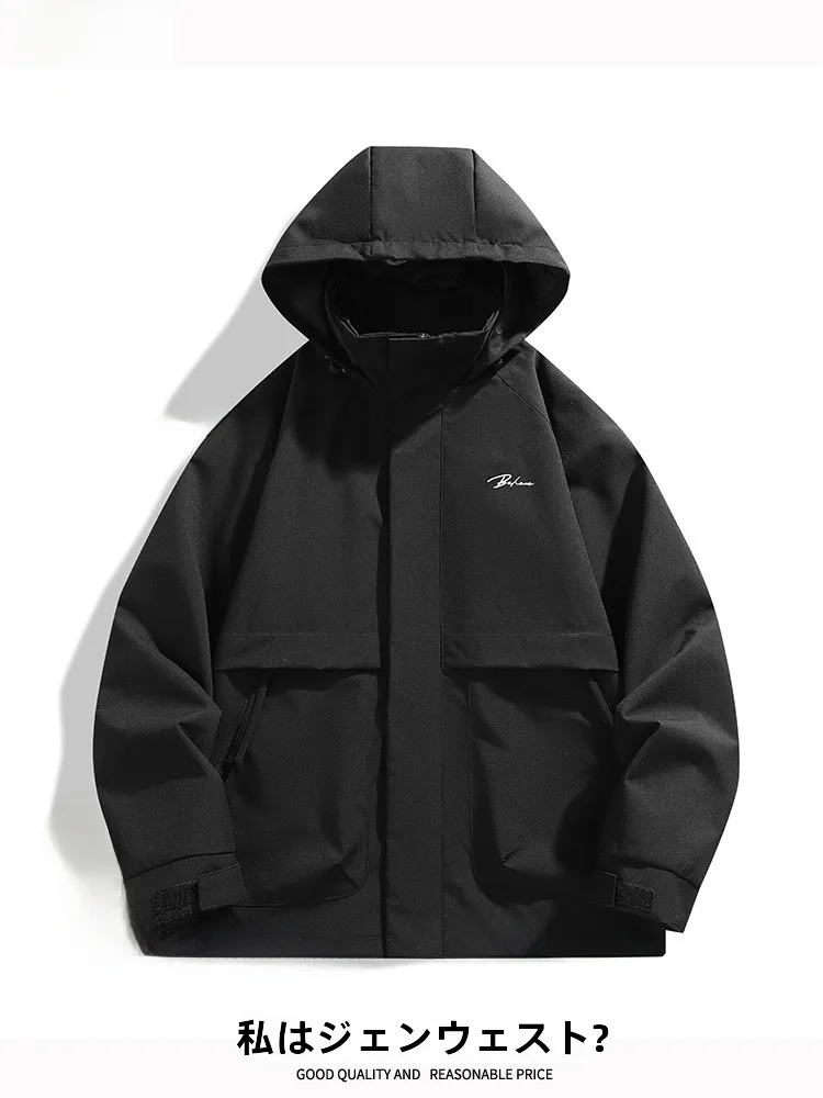 機能的でかっこいいメンズアウトドアジャケット：Jeanswest フード付きカジュアルジャケットの実用性と使用シーン