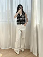 ブラックホワイトのコントラスト編みVネックベスト【ショート丈・ノースリーブ・ニットトップス】（セットアップ対応）