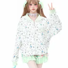 アニメ風プリントのフード付きパーカー【秋用・ゆったりシルエット・ジッパー開閉】