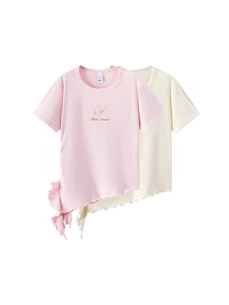 2026夏コーデで失敗しないTシャツは？甘さと自由を両立する1本の選び方