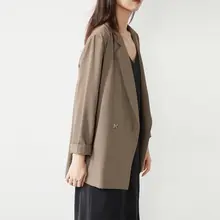 フィット カーキ色ジャケット【春秋用・ショート丈・レトロデザイン・上品】（セットアップ対応）