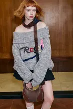 優雅な色使いの柔らかいニットスカーフ【秋冬用・親しみやすい素材】