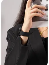 Apple Watch バンド シリコン 時計ベルト ユニセックス 柔軟 夏 スポーツ 通勤 オフィスカジュアル おしゃれ デザイン性 上品