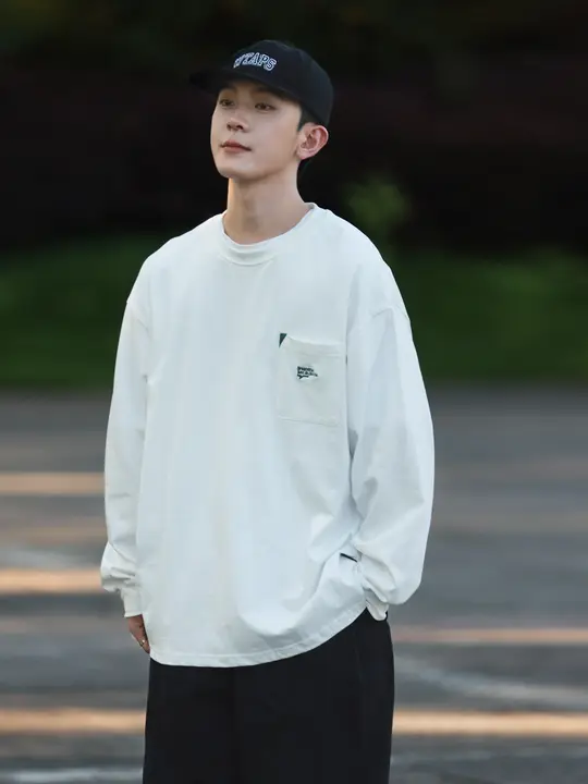 長袖Tシャツ 男性 カジュアル コーディネート おしゃれ 綿