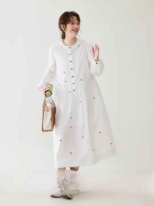 愛情刺繍入りのコットンシャツワンピース【春用・フレンチスタイル・柔らかい素材】