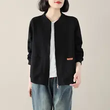 カジュアルなデザインの女性用野球ジャケット【フィット・秋用・アートスタイル】