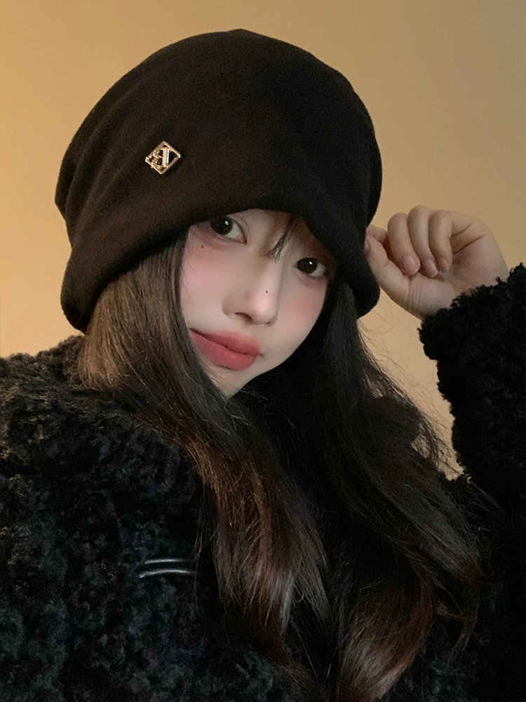 ショートカット 帽子 どう選ぶ？30代から40代の男性・アラフォー女性に最適な「大きめのクシュクシュニット帽」の本当の魅力とは