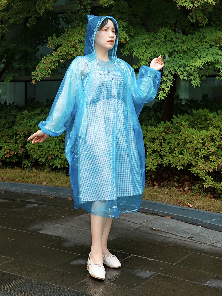 雨の日でも崩れにくいきれいめレイヤーは、本当に存在するのか？