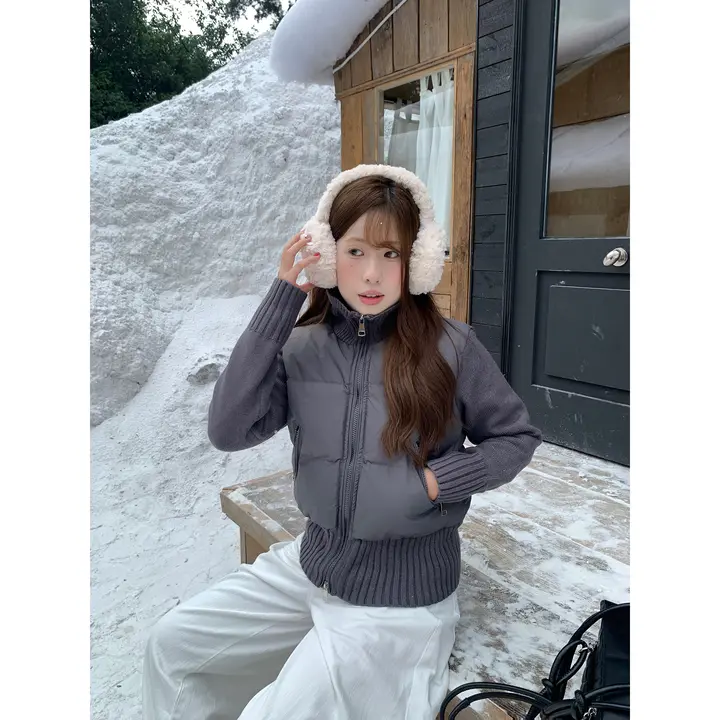 白鹅绒使用のニット切替ダウンジャケット【冬用・立襟・女性向け・スリムデザイン】