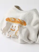 可愛いデザイン！手描きキャットプリントのラウンドネックスウェットシャツ【グレー・カジュ  アル・レディース】