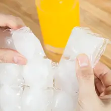 夏の日常にぴったり！使い捨て氷作り袋【自封口・冷凍アイスキューブ用】（セットアップ対応）