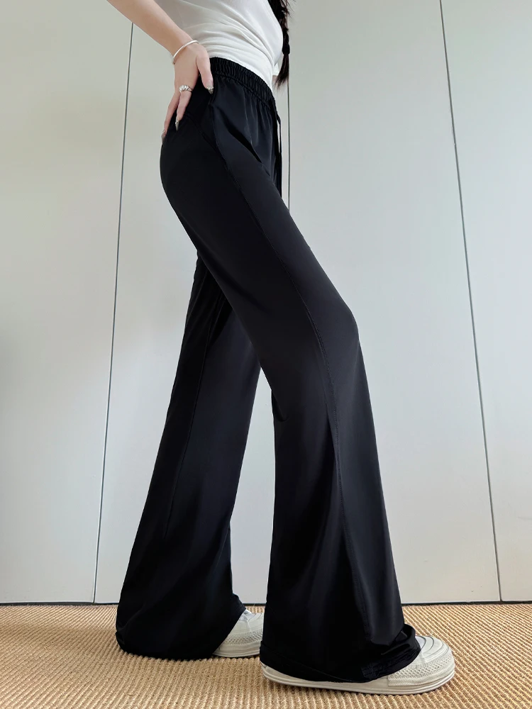 ゆったりパンツコーデに悩むあなたへ：アイスシルク微フレアパンツがどうやって着こなせるの？