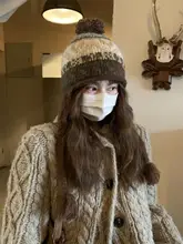 フェアアイルデザインのニット耳あて帽子【暖かい・冬用・女性用】