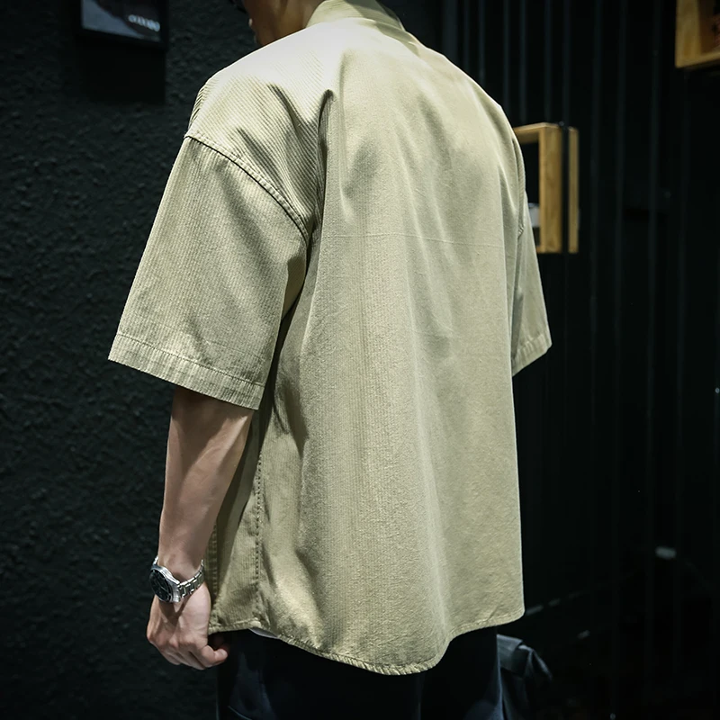 カジュアルな半袖シャツはオフィス通勤でも着用できるのか？