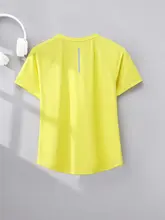 アウトドアイベントに最適！夏用 レディース短袖速乾Tシャツ【通気性抜群・ゆったりフィット・ランニング・マラソン対応】