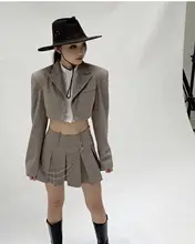 女の子団体スタイルのジャケットとスカートのセットアップ【高級感・小柄さん向け】（セットア ップ対応）