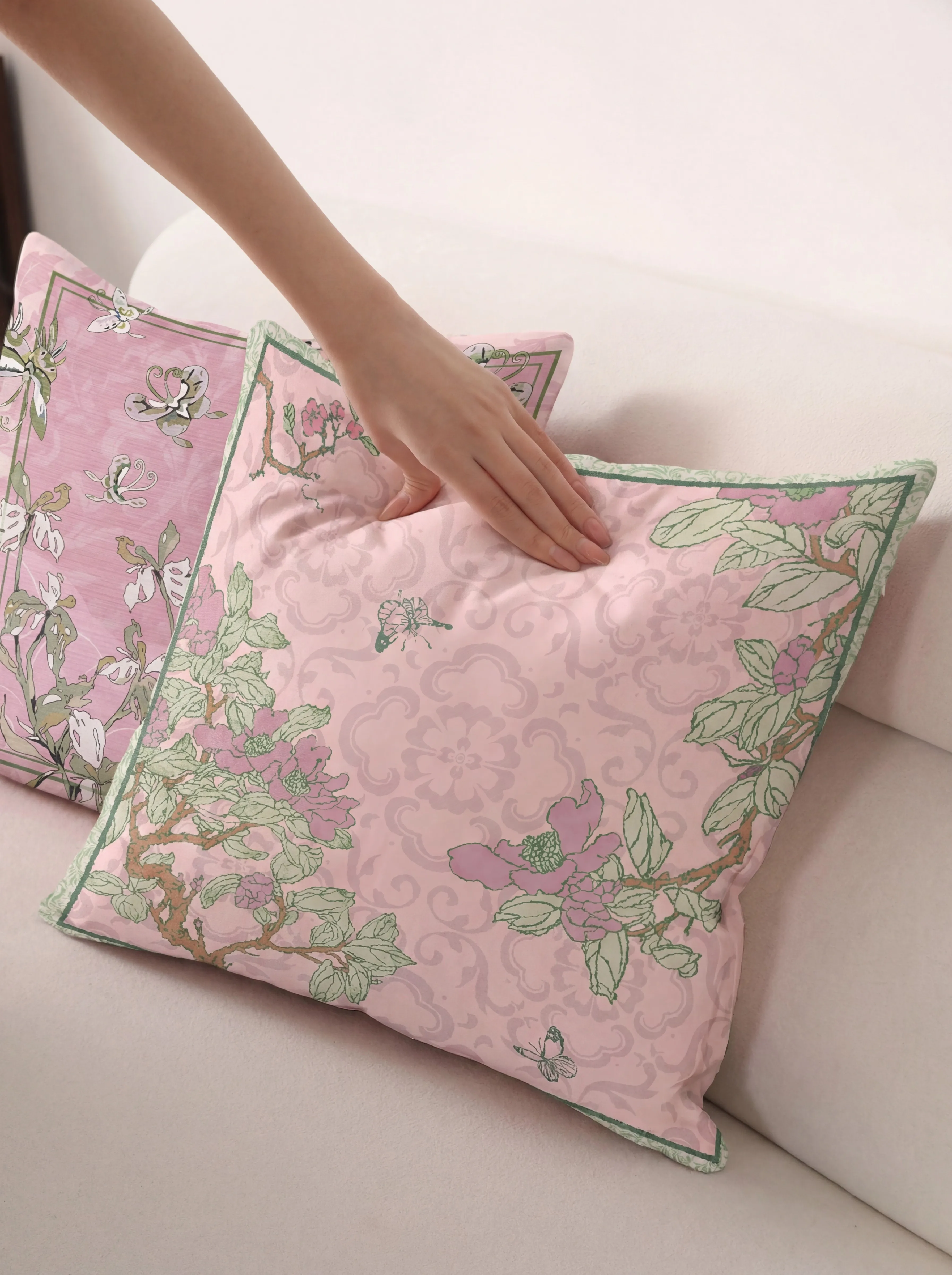 新中式綠色抱枕：春に合うインテリア雑貨としてのデザインと実用性