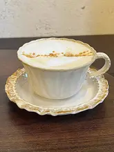 デザイン豊かな陶器製コーヒーカップ【フレンチスタイル・ラテアート・女性向け】