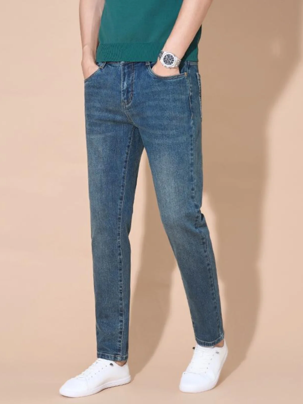 レトロデザイン メンズデニムパンツ：スリムフィットで日常に合うカジュアルパンツの選び方