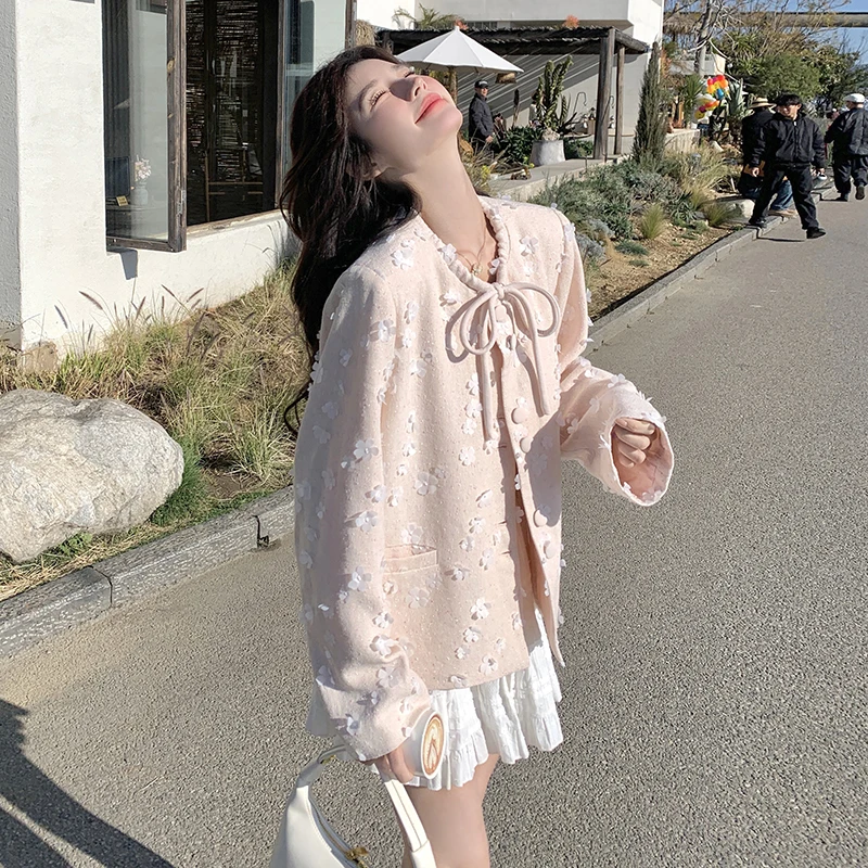 立体花朶デザインの粉色ジャケット【女性用・春秋向け・上品なスタイル】