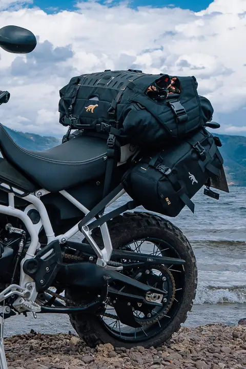 バイク用リアバッグ【大容量・後部座席用・摩旅対応】