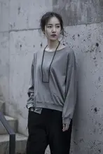 レディース 長袖Tシャツ【不規則デザイン・カジュアル・フィット感あり】