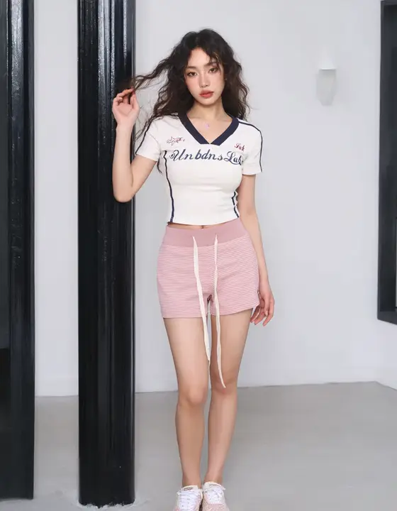 女性用 VネックショートスリーブTシャツ【フィットデザイン・カジュアル・セクシー】