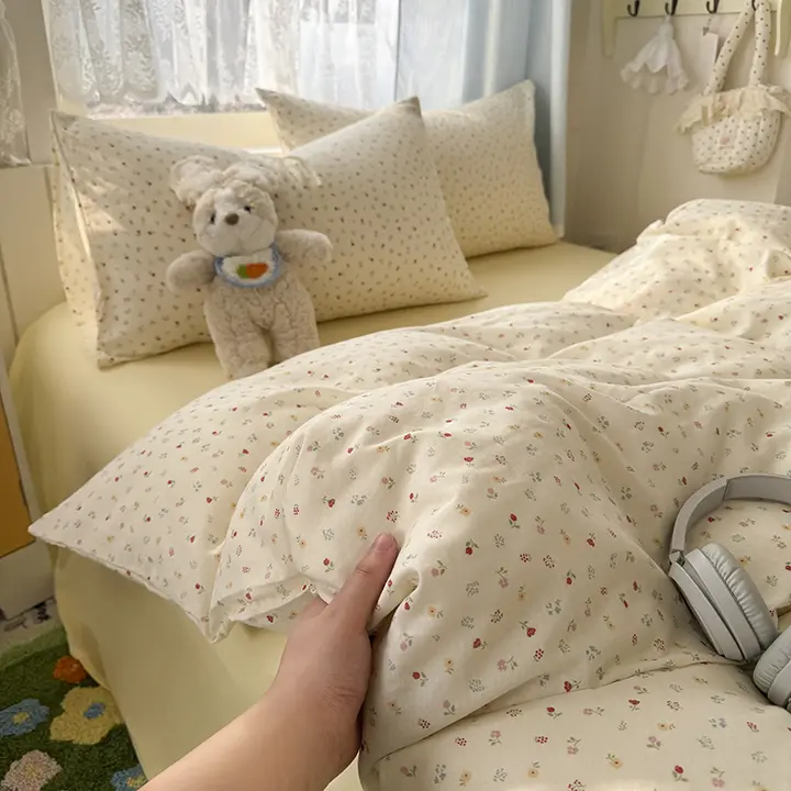カートゥーンフラワー柄のコットン二重ガーゼベッドカバーセット【肌に優しい・四季対応】（セットアップ対応）