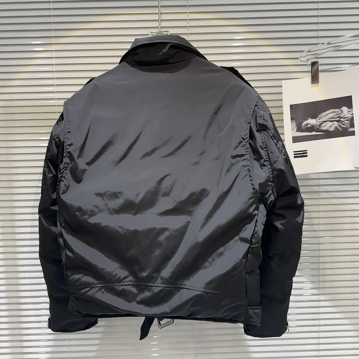 街乗りの冬をどう乗り越える？保温ジャケットの選び方と、今こそ注目すべき1品