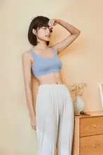 ブラジャー レディース ノンワイヤー シームレス 薄手 美背 小胸 大胸 対応 補正 インナー