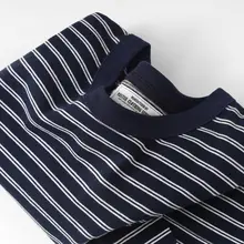 深青のストライプ ラウンドネック長袖Tシャツ【ユニセックス・極上の柔らかさ・フィット】