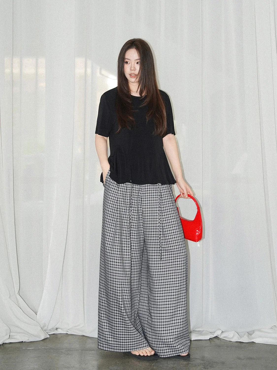 ショートスリーブTシャツは、どんなシーンで着るの？通勤風のデザインが人気な理由とは