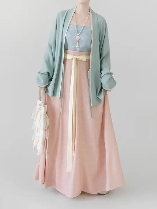 藕花デザインの宋風漢服【フレアスリーブ・対襟シャツ・交織スカート・日常用】