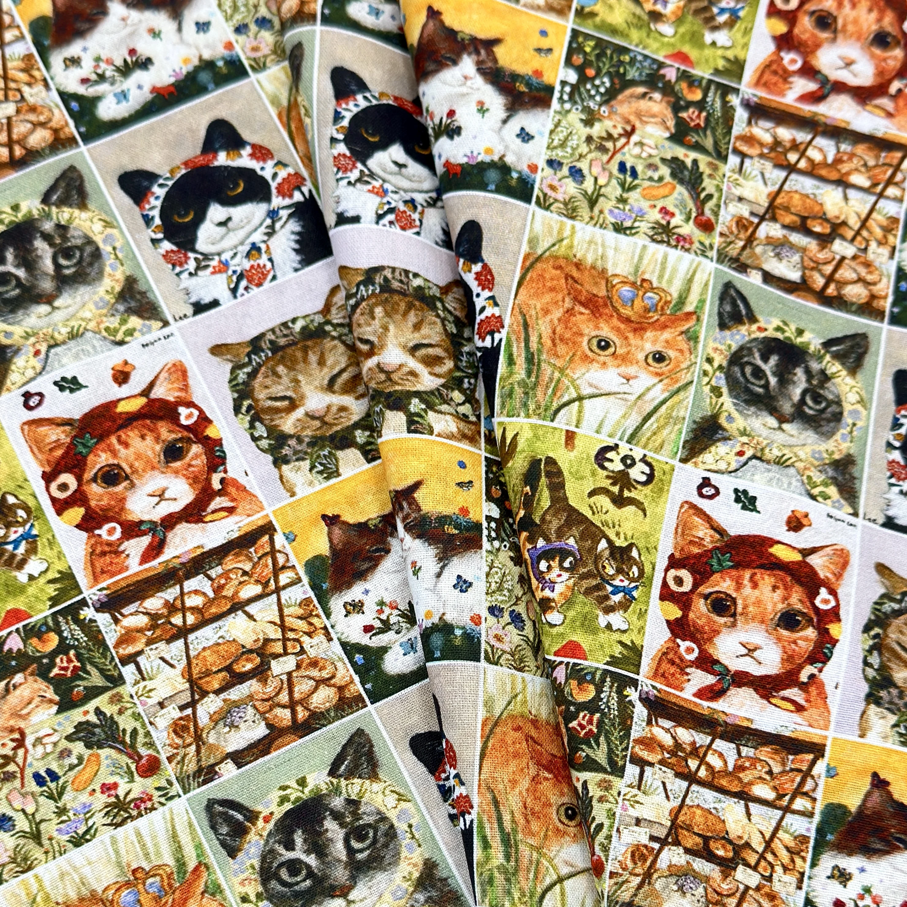 猫頭デザインの純綿生地：デジタル印刷で手作りブックカバー・バッグに最適な平織り生地