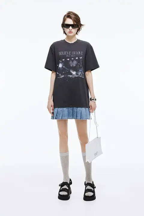 デニム切替のゆったりシルエットワンピース【甘さとクールさを兼ね備えたデザイン】