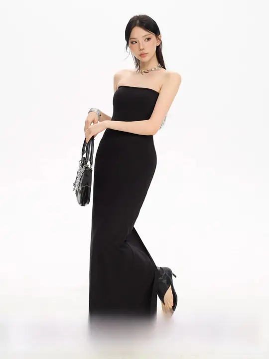 ブラックとピンクのビスチェドレス【夏用・極上の柔らかさ・カップ付き・タイトフィット】