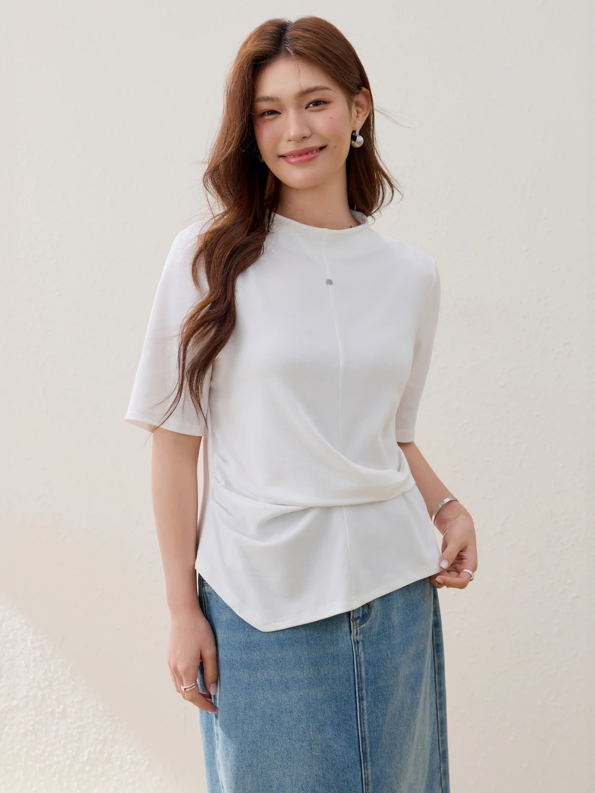 tシャツ 2枚重ねで失敗しない方法は？クロスデザインのショートTシャツが解決するリアルな使い方