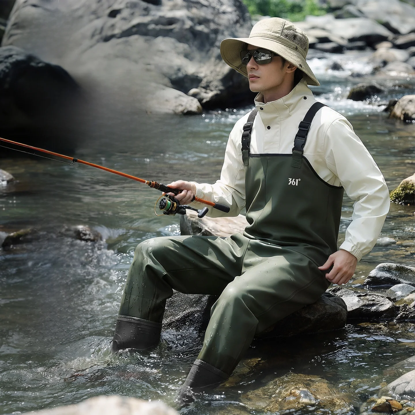 キャンプ釣りに最適な361°防水フィッシングウェアの選定ガイド