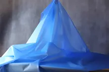 半透明ブルーのマットTPU生地【エコプラスチック・防水ファッション素材・レザー風】