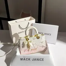 MackJanice フェミニンデザインのグラデーショントートバッグ【流行のフリンジ付き・ピンク・ショルダーバッグ】