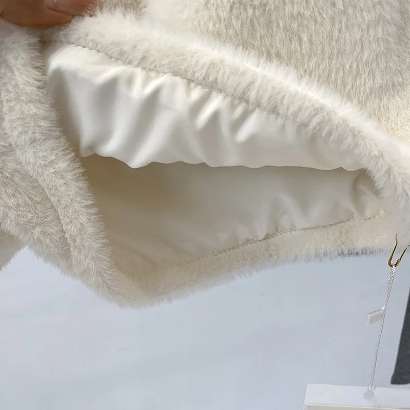 フレアパンツ ハイウエストでスタイルを整えるには  ？低身長でもバランス感ある着こなしを実現できるアイテムとは？