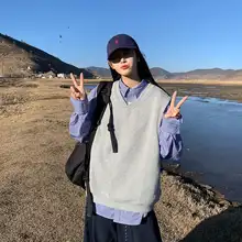 春秋向けのVネックニットベスト【カジュアルスタイル・ルーズフィット・女性用】（セットアップ対応）
