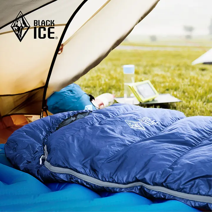 BLACK ICE 極上の柔らかさ！ダックダウン使用の大人用封筒型アウトドアキャンプ寝袋【携帯便利】